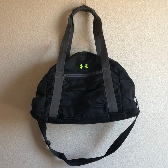 Under Armour Handbags - Under Armour Black Duffle Bag w/ Shoulder Strap
